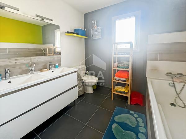 EXCLUSIVITE - SEPTEMES LES VALLONS - Maison récente T4 de 101m2 sur 422m2 de terrain + piscine