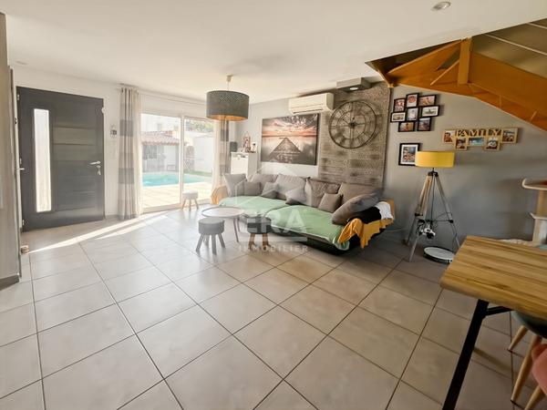 EXCLUSIVITE - SEPTEMES LES VALLONS - Maison récente T4 de 101m2 sur 422m2 de terrain + piscine