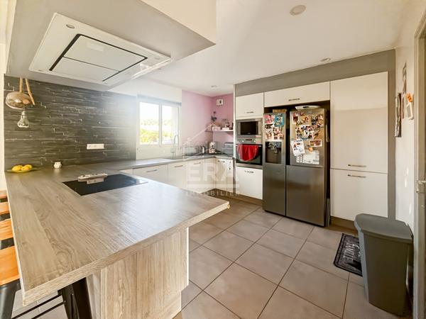 EXCLUSIVITE - SEPTEMES LES VALLONS - Maison récente T4 de 101m2 sur 422m2 de terrain + piscine