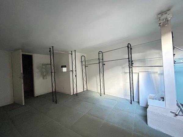 LOCAL COMMERCIAL - 67 m2 - CRAON