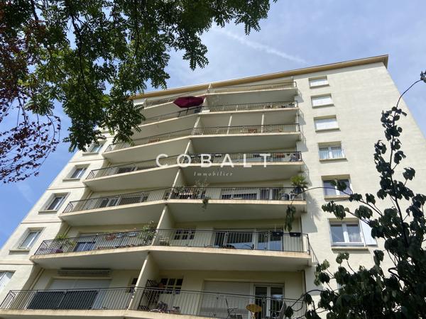 Appartement T4 spacieux avec balcon & vue dégagée