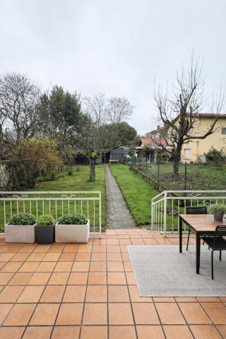 Maison à fort potentiel avec jardin . Travaux à prévoir