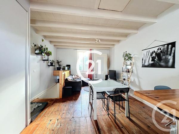 Maison à vendre  5 pièces - 96 m 2   COGNAC  - 16