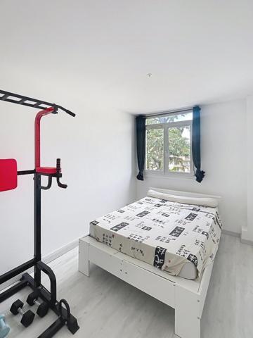 APPARTEMENT T 5 TRES LUMINEUX A PROXIMITE DU RER C