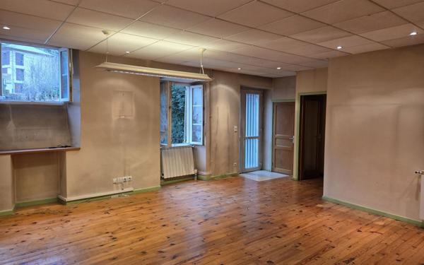 Immeuble à vendre    8 pièces • 467 m2 Mende