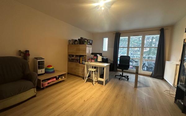 Appartement à vendre    2 pièces • 58,08 m2 Courcouronnes