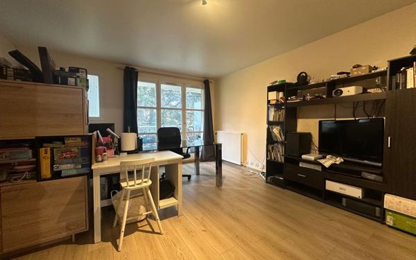 Appartement à vendre    2 pièces • 58,08 m2 Courcouronnes