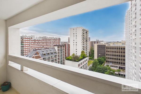 4 pièces lumineux en angle avec vue dégagée et loggia.