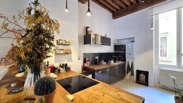 Appartement à LYON 6E ARRONDISSEMENT, 69006 - 3 pièces 96m²