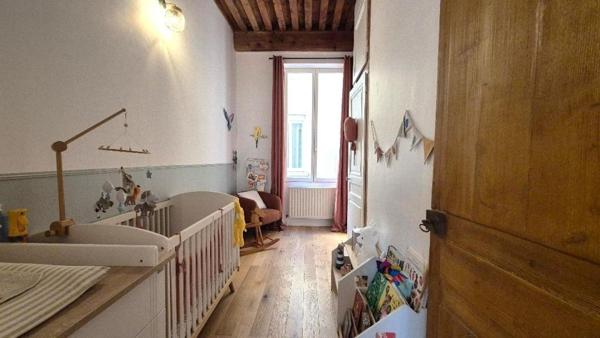 Appartement à LYON 6E ARRONDISSEMENT, 69006 - 3 pièces 96m²