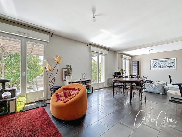 Maison de plain pied de 146 m² sur un terrain de 1000 m² environ