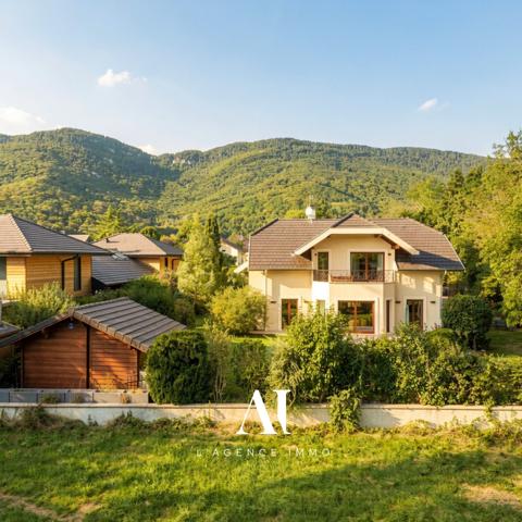 Maison Individuelle T5 – 200 M² – 4 Chambres – Vue Alpes & Jura – Double Garage – Terrain 880 M² – Divonne les Bain 01220