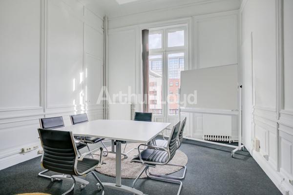 Bureaux d'Exception à Louer ou à Vendre à Roubaix - Immeuble ERP avec Prestations Haut de Gamme