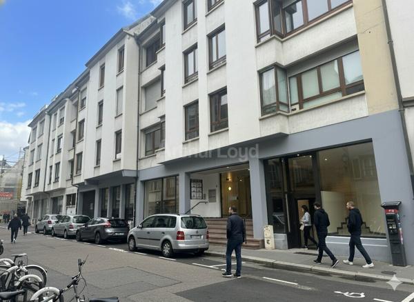BUREAUX à LOUER de 433 m²