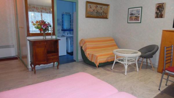 F1 meublé de 32m² + balcon 5m²