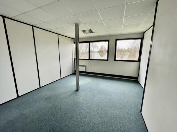 Bureaux à louer à CLEON 76410