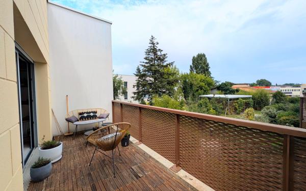 Appartement à vendre    2 pièces • 54,10 m2 Villenave-d'Ornon