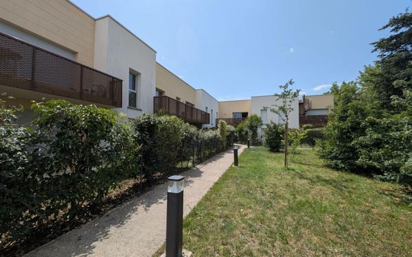 Appartement à vendre    2 pièces • 54,10 m2 Villenave-d'Ornon