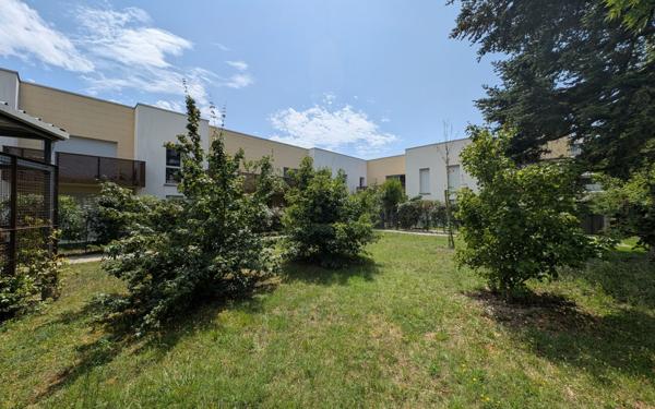 Appartement à vendre    2 pièces • 54,10 m2 Villenave-d'Ornon