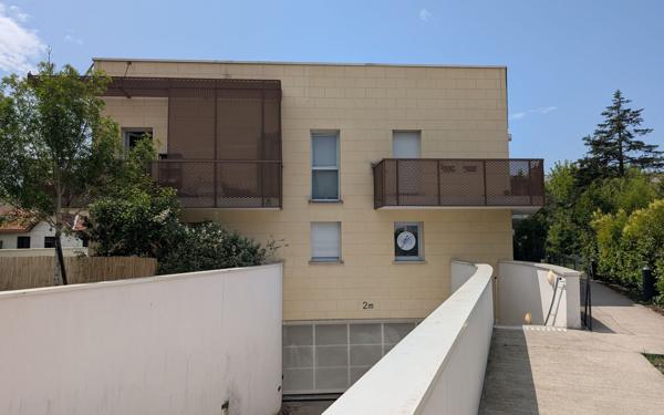 Appartement à vendre    2 pièces • 54,10 m2 Villenave-d'Ornon