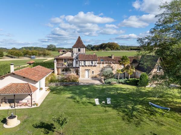 Propriété de caractère en pierre avec piscine et dépendances, au cœur du Périgord