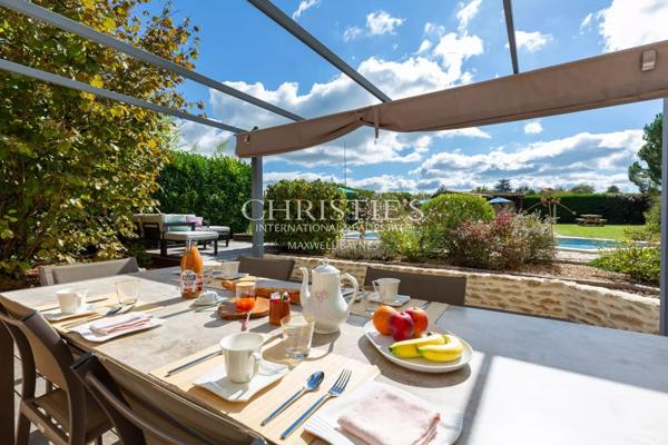 Propriété de caractère en pierre avec piscine et dépendances, au cœur du Périgord
