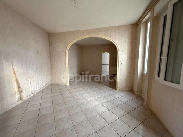 Maison de ville avec jardin proche sanctuaire