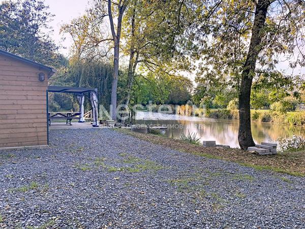 Terrain de loisir avec eau et éléctricité