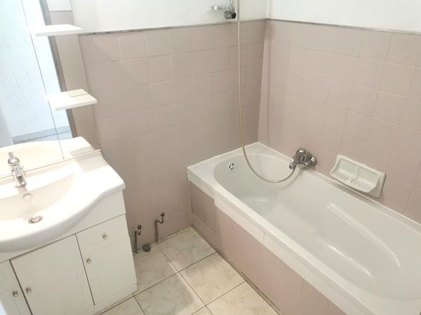 CESSOLE : APPARTEMENT 3 PIECES PROCHE COMMERCES