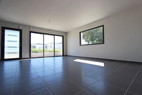 location maison neuve de plain pied et normes pmr à Concarneau