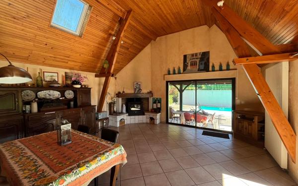 Maison à vendre    5 pièces •  Salies-de-Béarn