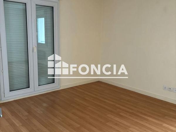 Location Studio 30.52 m² - 18 RUE DES GRANGES Moret Sur Loing 77250