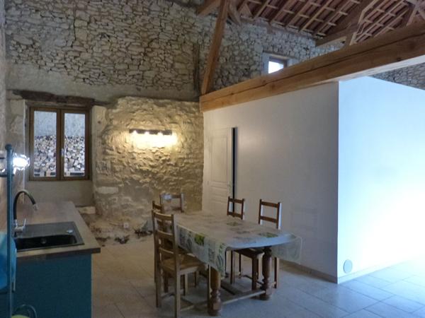 Maison pierre Chancelade 8 pièce(s) sur 160m² plus deux gites de 110 m² soit 270 m2