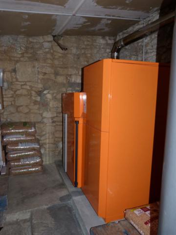 Maison pierre Chancelade 8 pièce(s) sur 160m² plus deux gites de 110 m² soit 270 m2