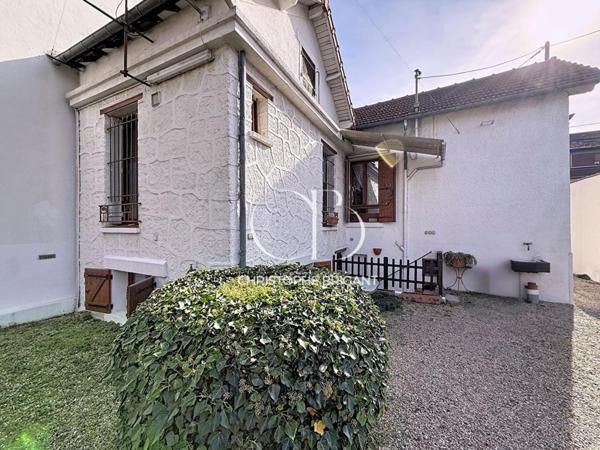 Maison Villejuif 4 pièce(s) 70 m2 AVEC JARDIN ET DEPENDANCE