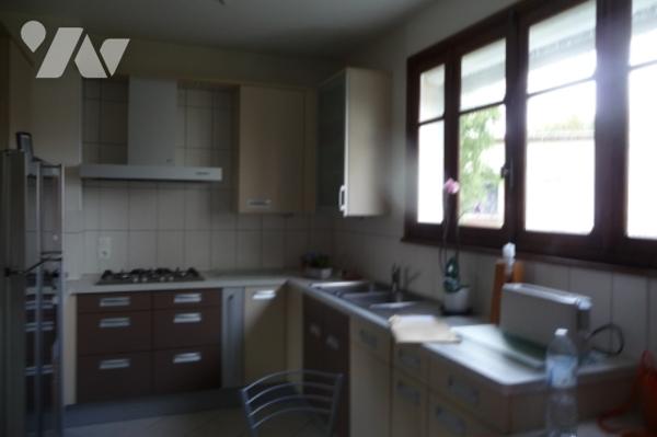 Une maison à usage d'habitation.