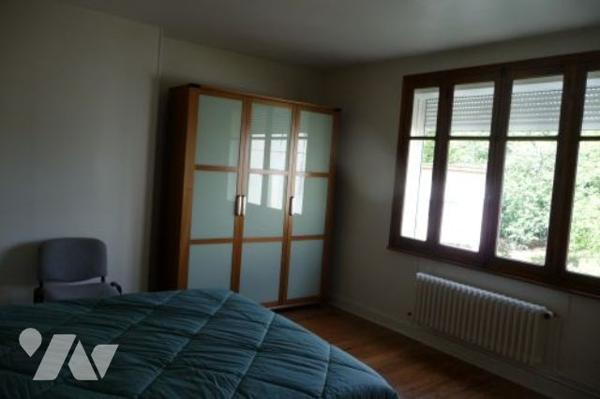 Une maison à usage d'habitation.