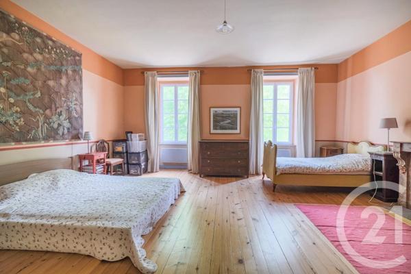 Maison à vendre  14 pièces - 526,30 m 2   DENNEVILLE  - 50