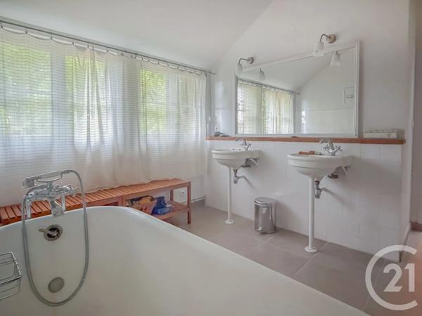Maison à vendre  14 pièces - 526,30 m 2   DENNEVILLE  - 50