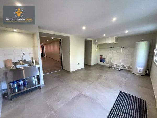 Vente                                                      Maison de ville
                        
                     4 pièces                      152 m2                     à Marmande