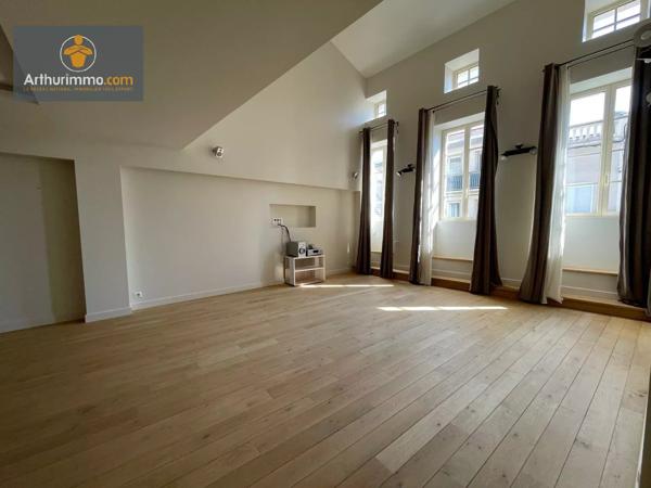 Vente                                                      Maison de ville
                        
                     4 pièces                      152 m2                     à Marmande