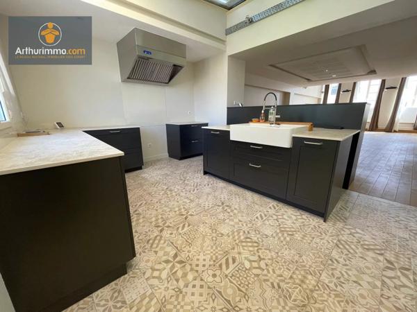Vente                                                      Maison de ville
                        
                     4 pièces                      152 m2                     à Marmande