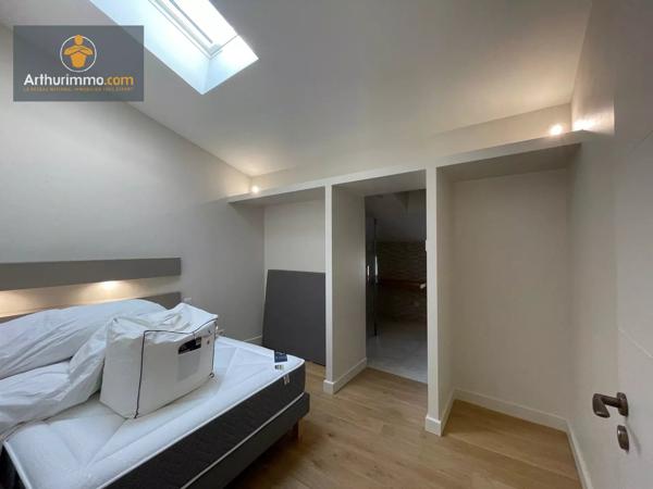 Vente                                                      Maison de ville
                        
                     4 pièces                      152 m2                     à Marmande