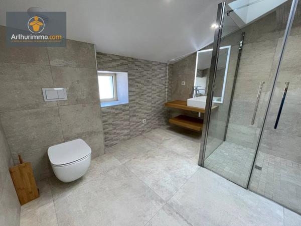 Vente                                                      Maison de ville
                        
                     4 pièces                      152 m2                     à Marmande