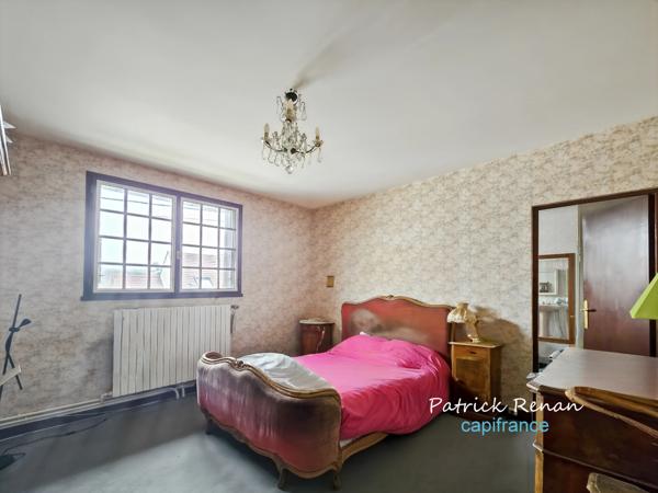 Maison à vendre 10 pièces P10 LES CLAYES SOUS BOIS (78) sous-sol total terrasse