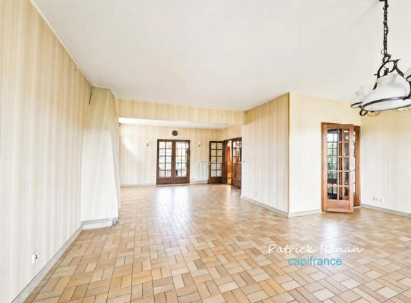 Maison à vendre 10 pièces P10 LES CLAYES SOUS BOIS (78) sous-sol total terrasse