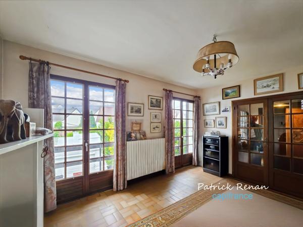 Maison à vendre 10 pièces P10 LES CLAYES SOUS BOIS (78) sous-sol total terrasse