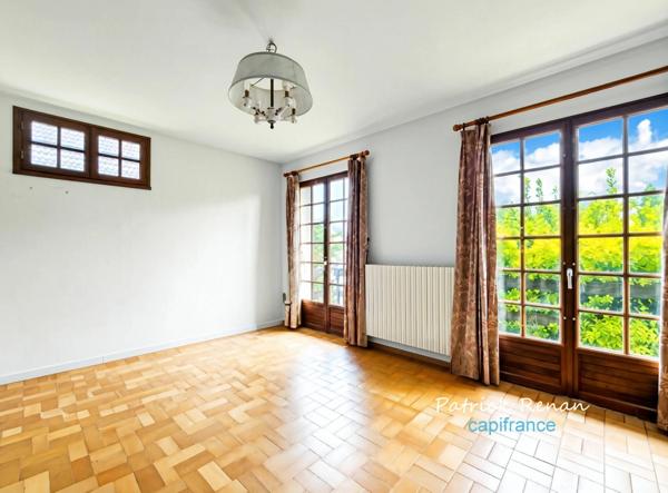 Maison à vendre 10 pièces P10 LES CLAYES SOUS BOIS (78) sous-sol total terrasse