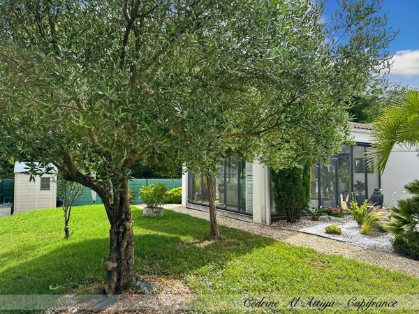 Maison à vendre Périgny, quartier Rompsay, 119m2, plain-pied, garage, jardin, véranda avec jacuzzi
