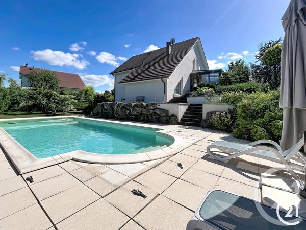 Maison à vendre  7 pièces - 190 m 2   DUNG  - 25